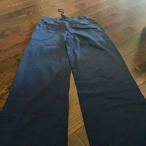 Lululemon wide leg pants with pockets
